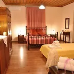 بيت ضيافة Anatoli Labreon 4*