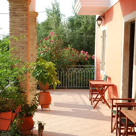 Anatoli Labreon 게스트하우스