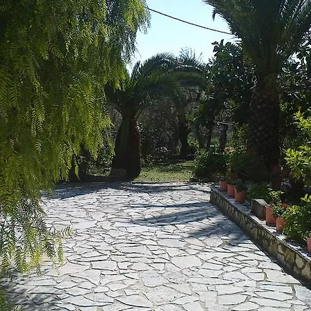 게스트하우스 Anatoli Labreon