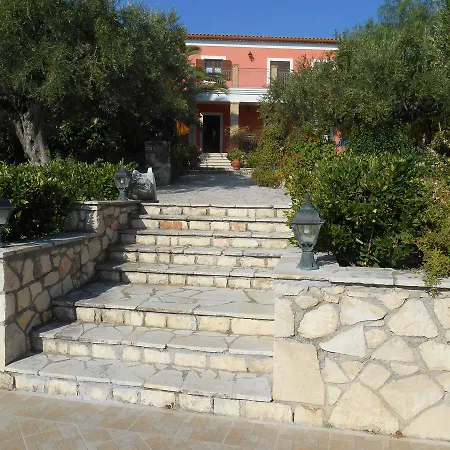 Pensiune Anatoli Labreon 4*