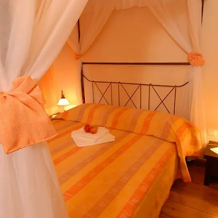 Guest house Anatoli Labreon 3*