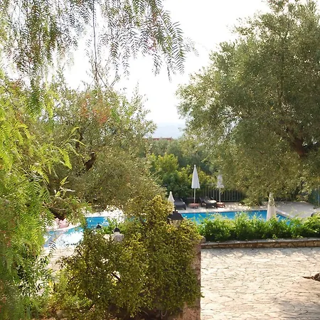 Anatoli Labreon 4*
