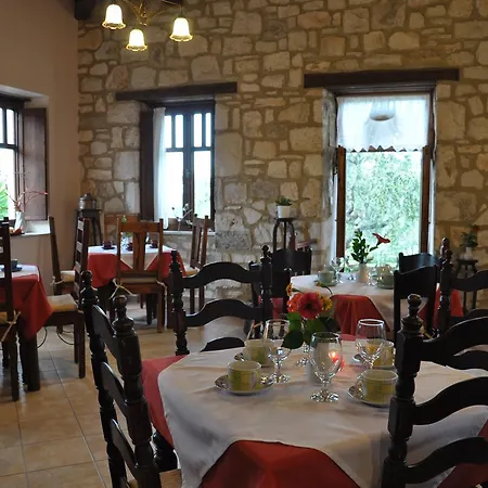 בית הארחה Anatoli Labreon 4*